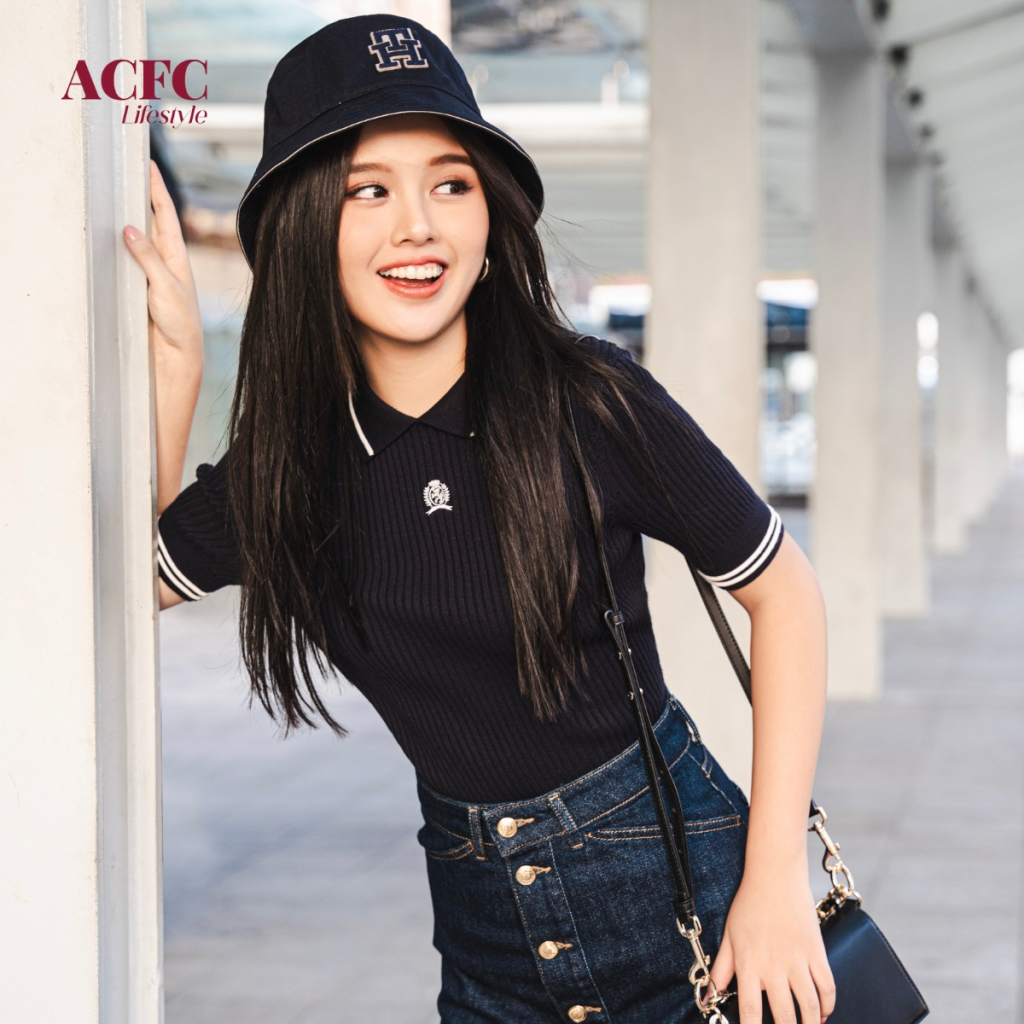 TOMMY HILFIGER | 1. Nón nữ TH Sport Luxe Bucket Hat  2. Áo polo nữ tay ngắn THC CC SS RIB Polo Sweater  3. Túi xách nữ TH Evening Crossover.